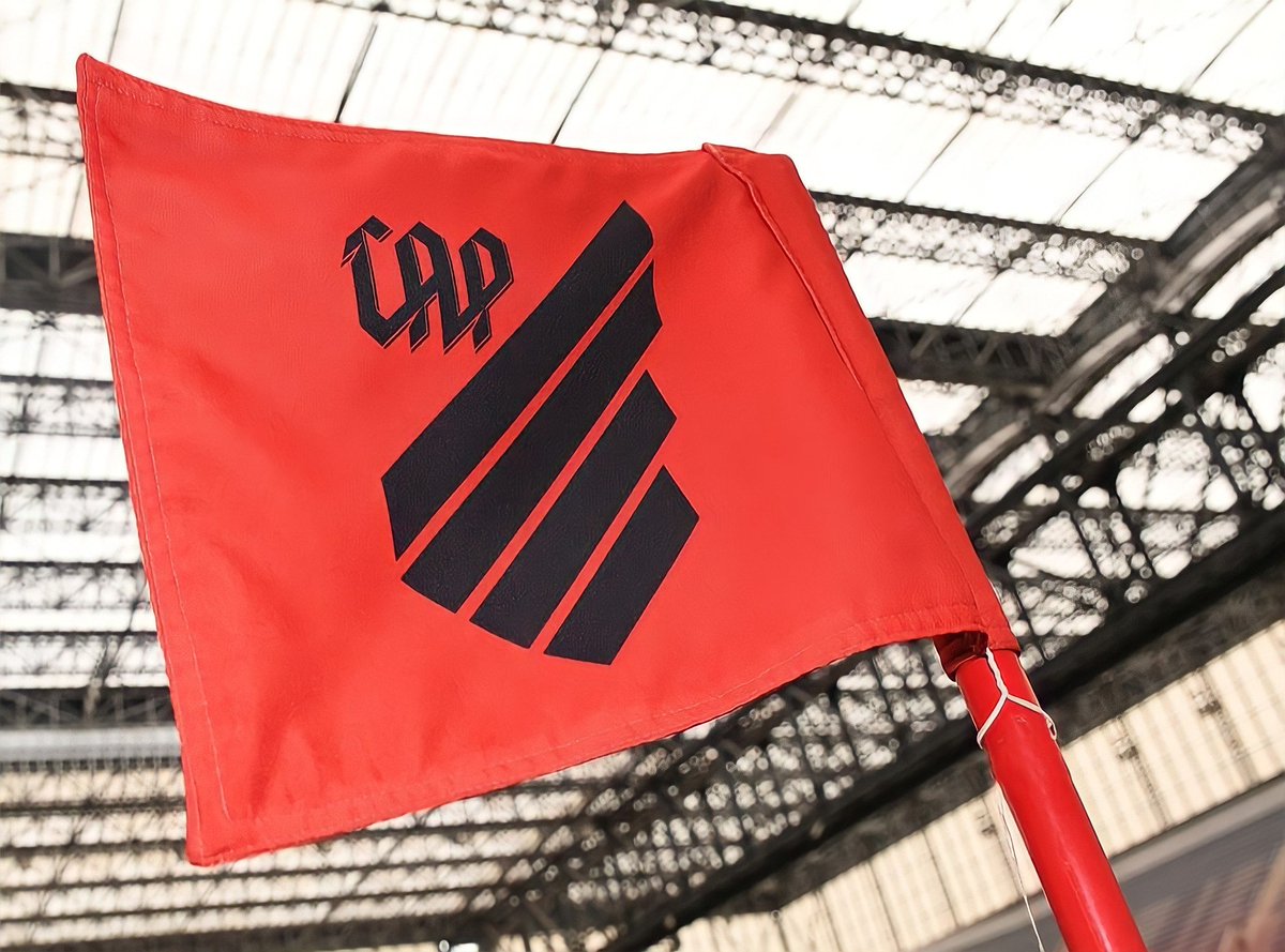 Los logros del Athletico Paranaense 🇧🇷 en los últimos años son top.

📌 Sudamericana 2018
📌 Copa de Brasil 2019
📌 Tricampeón Paranaense (18/19/20)
📌 Finalista Copa de Brasil 2021
📌 Finalista Sudamericana 2021

Una de sus claves ha sido el scouting. Abrimos hilo para contarlo.