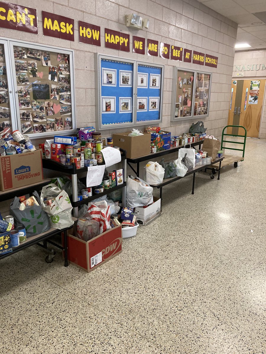HarrisSchool039's tweet photo. Tell me the Harris Elementary students “don’t have heart”.  Great work https://t.co/bC9XrXjGwI