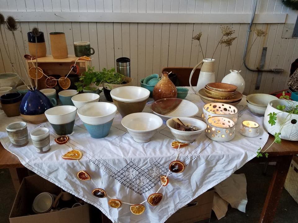 noevalleynotes's tweet photo. Back by popular demand ... Karen Wiederholt will be holding a sidewalk pottery sale 378 27th St. (one house down from #SlowSanchez) in #NoeValley this Sunday, Nov. 21st, from 12-3. Weather report looks good. Come on by. https://t.co/peQXvnw8uQ