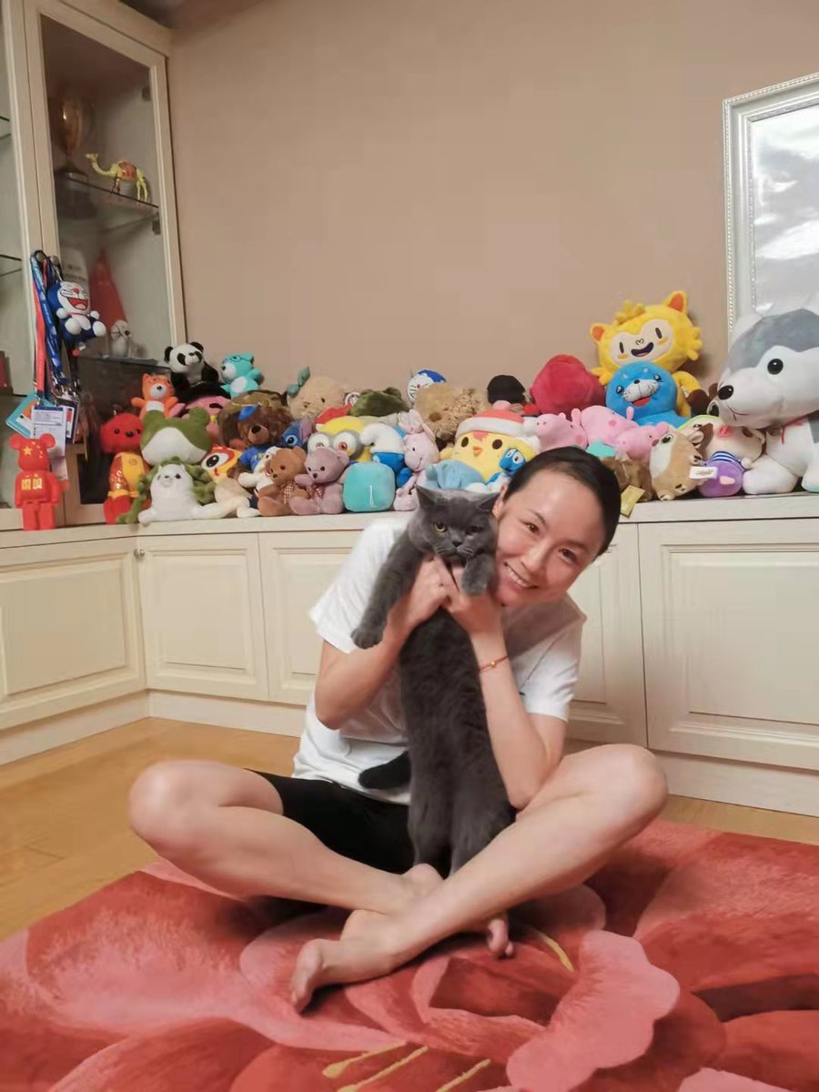 JackHHazlewood's tweet photo. Peng Shuai update: Chinese state media is now heavily pushing 3 photos which were purportedly posted on Peng’s WeChat moments feed. It would be comical how staged they are if it weren’t for the seriousness of the situation. #WhereIsPengShuai https://t.co/aQxRgLSyDQ