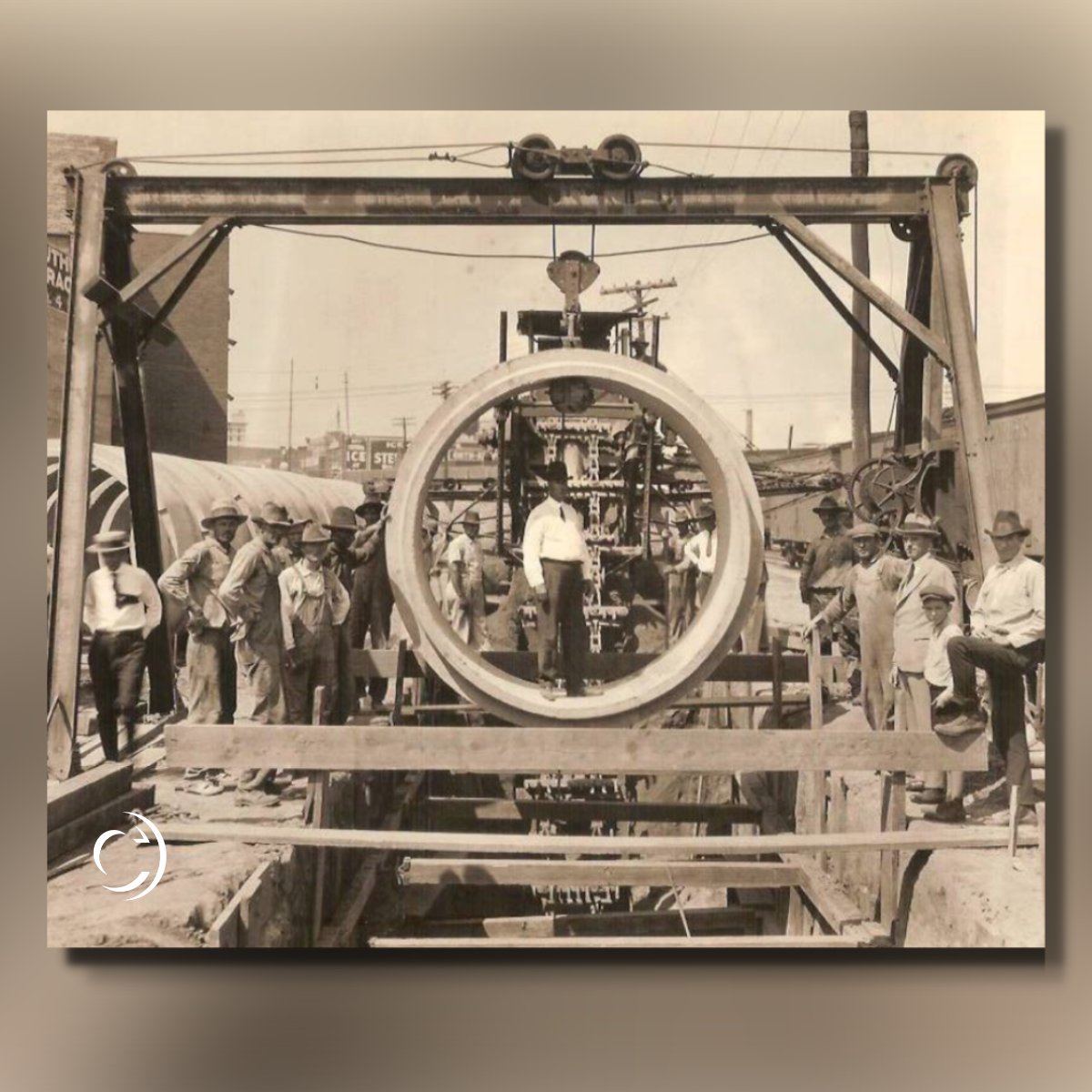 ConcretePipeUS's tweet photo. #ConcretePipe has an estimated service life of #100years. Its expected functionality is twice as long as different materials. Visit the American Concrete Pipe Association to learn more https://t.co/zrcJkZHjM0 #BoxCulvert #100Years #Durable #RigidRuggedResilient#Sustainable https://t.co/uXmoHntWrV