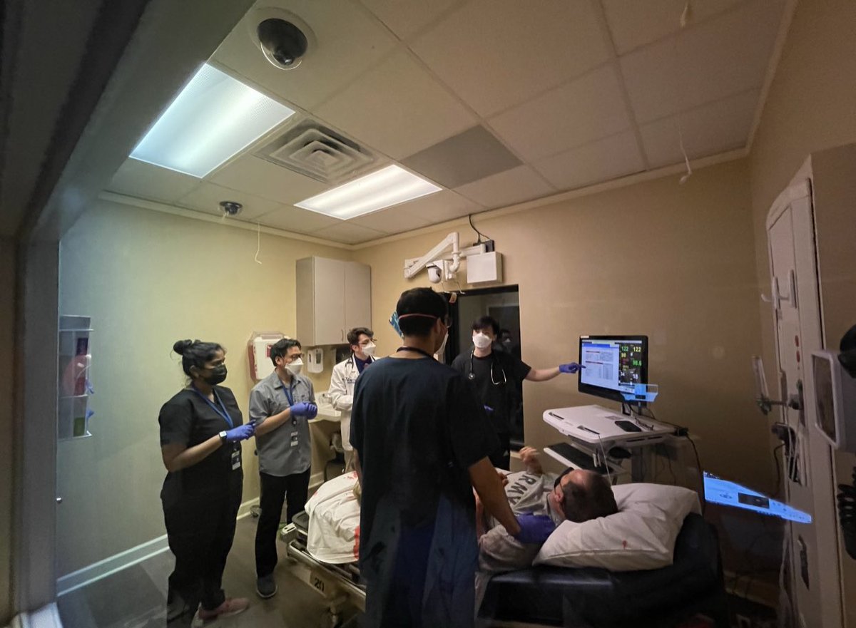 ACOMEDU's tweet photo. ACOM’s 2021 Simulation Competition (SIMComp) begins today! In honor of this weekend’s competition, please enjoy these images of the preparation for the competition!
#ACOM #ACOMInspired #ACOMproud #ACOMsimcomp #simulation #simulationcompetition https://t.co/GMNkvyOTUu