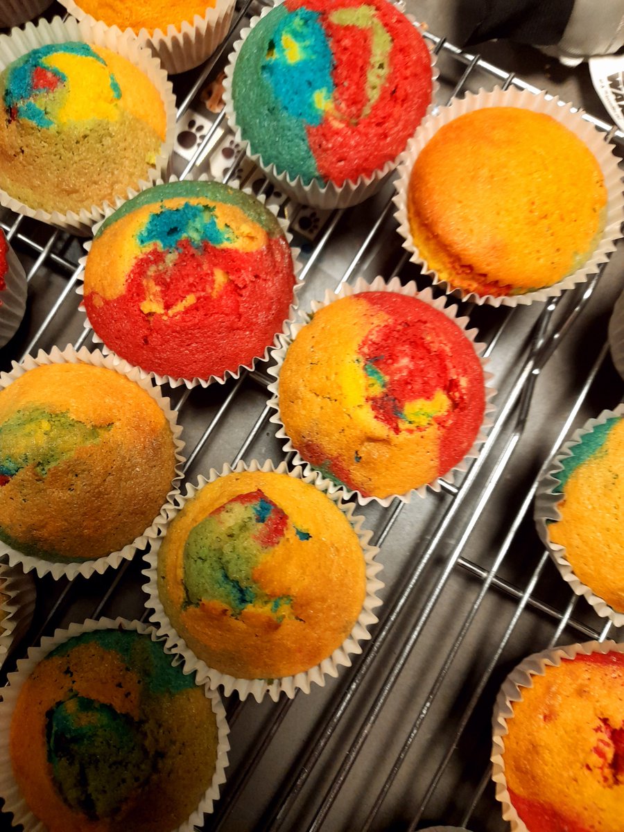 🏳️‍🌈🏳️‍🌈 To mark the end of <a href="/BeLonG_To/">AZ</a> Stand up Awareness week students and staff dressed colourfully and were treated to Rainbow Cupcakes made by the TYs &amp; LCAs. Thanks to everyone who got involved this week &amp; supported the LGBTQI+ community in our school. 🏳️‍🌈🏳️‍🌈 #standupawarenessweek