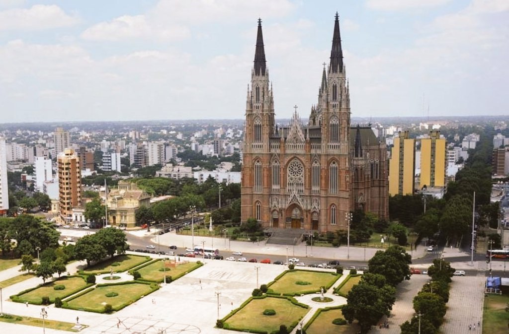 "Felices 139":
Porque la Ciudad de La Plata cumple 139 años