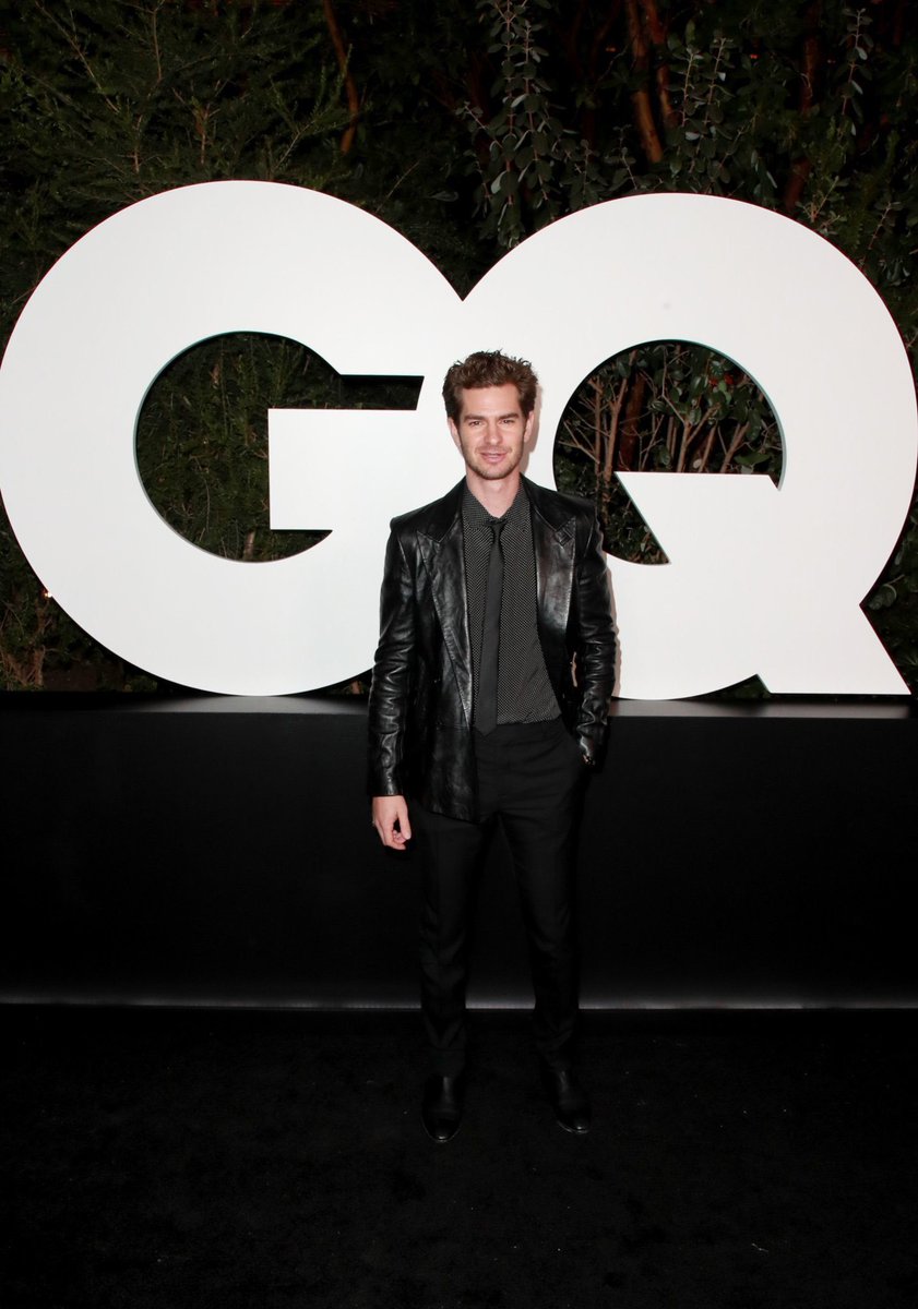 egorych232's tweet photo. фотки с выпускного

тебя наряженного / твоих одноклассников

#GQMOTY2021 #GQMOTY #TomHolland #garfield https://t.co/eUAIsvzGVc