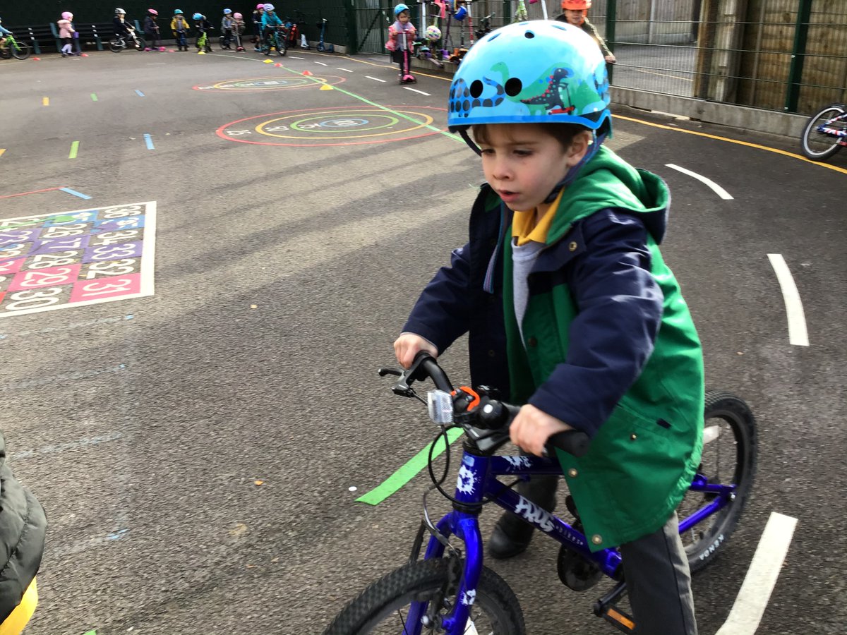 blueclassckis's tweet photo. Blue class have had a great time learning about road safety this week! https://t.co/AA93q2bGxe
