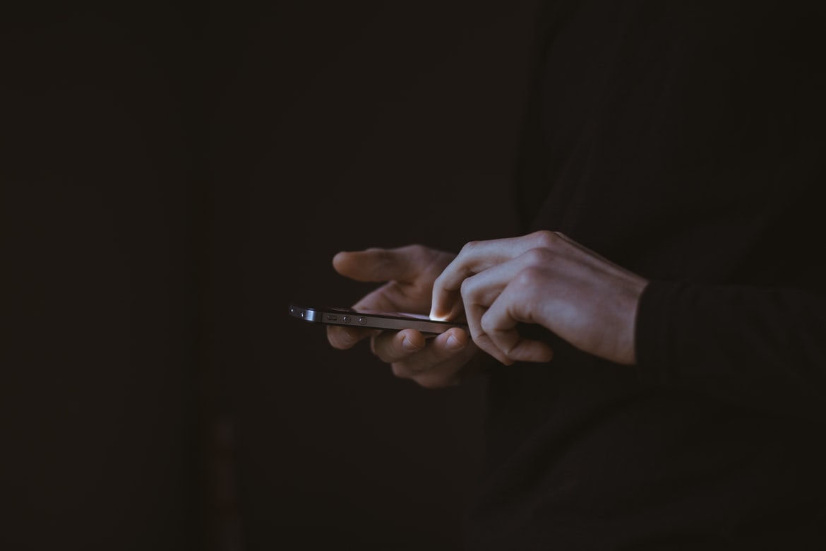 ImaginationTech's tweet image. Happy Friday! This week's question is for #mobiledevs and gamers: where do you think mobile hardware and software needs to develop in order to improve mobile gaming? 📱