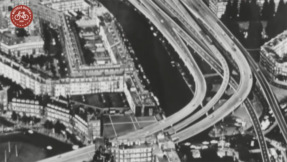 "The way Dutch streets and roads are built today is largely the result of deliberate political decisions in the 1970s to turn away from the car-centric policies of the prosperous post war era; changed ideas about mobility, safer and more liveable cities."

bicycledutch.wordpress.com/2021/11/17/how…