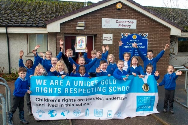 AberdeenCC's tweet photo. Congratulations to Danestone Primary who have achieved their Gold Rights Respecting Schools award  ahead of World Children's Day. The school works with the UK Committee for UNICEF  to create safe and inspiring places for children to learn and develop in. 

https://t.co/Qd6foctKAt https://t.co/mTDRUwyPNt