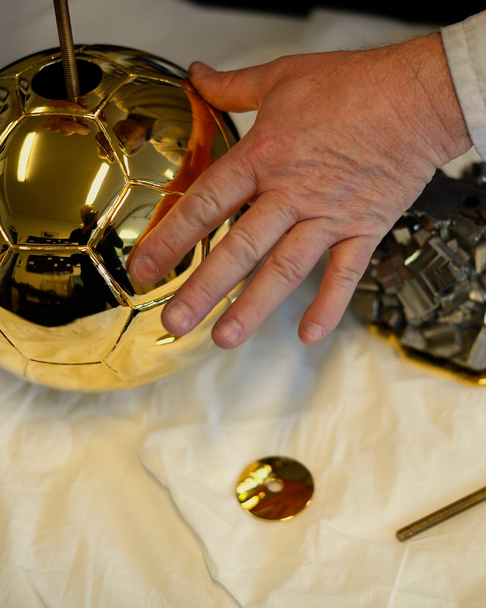 ballondor's tweet photo. Work in progress... 🤓🤫 #ballondor https://t.co/87LcUrmqBZ
