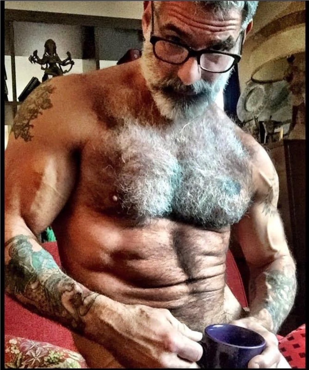 Peter Woodrow

~Co-owner w/ Mac
~Dom Top
~Handles the Parlour's financials, has plenty more money to burn
~Happy to be a sugar daddy to as many boys as possible