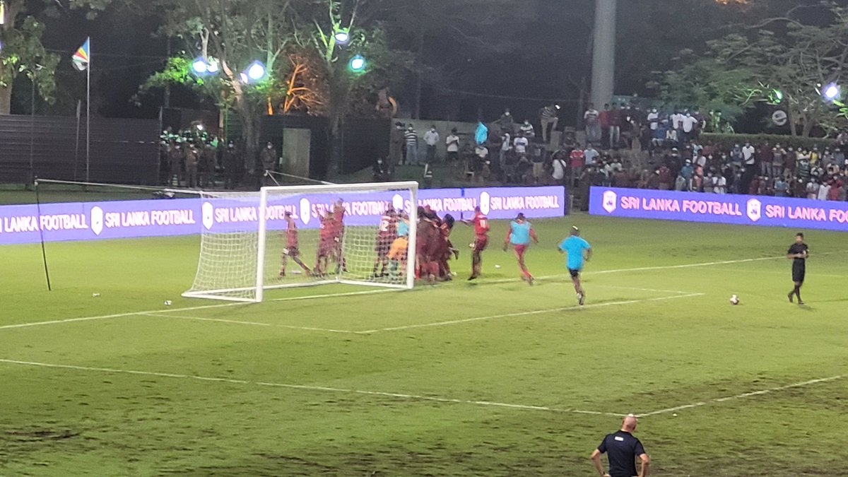 AzzamAmeen's tweet photo. Seychelles beat Sri Lanka in penalties to win the Prime Minister Mahinda Rajapaksa Trophy 2021 ⚽ https://t.co/ckrtQZxgUn