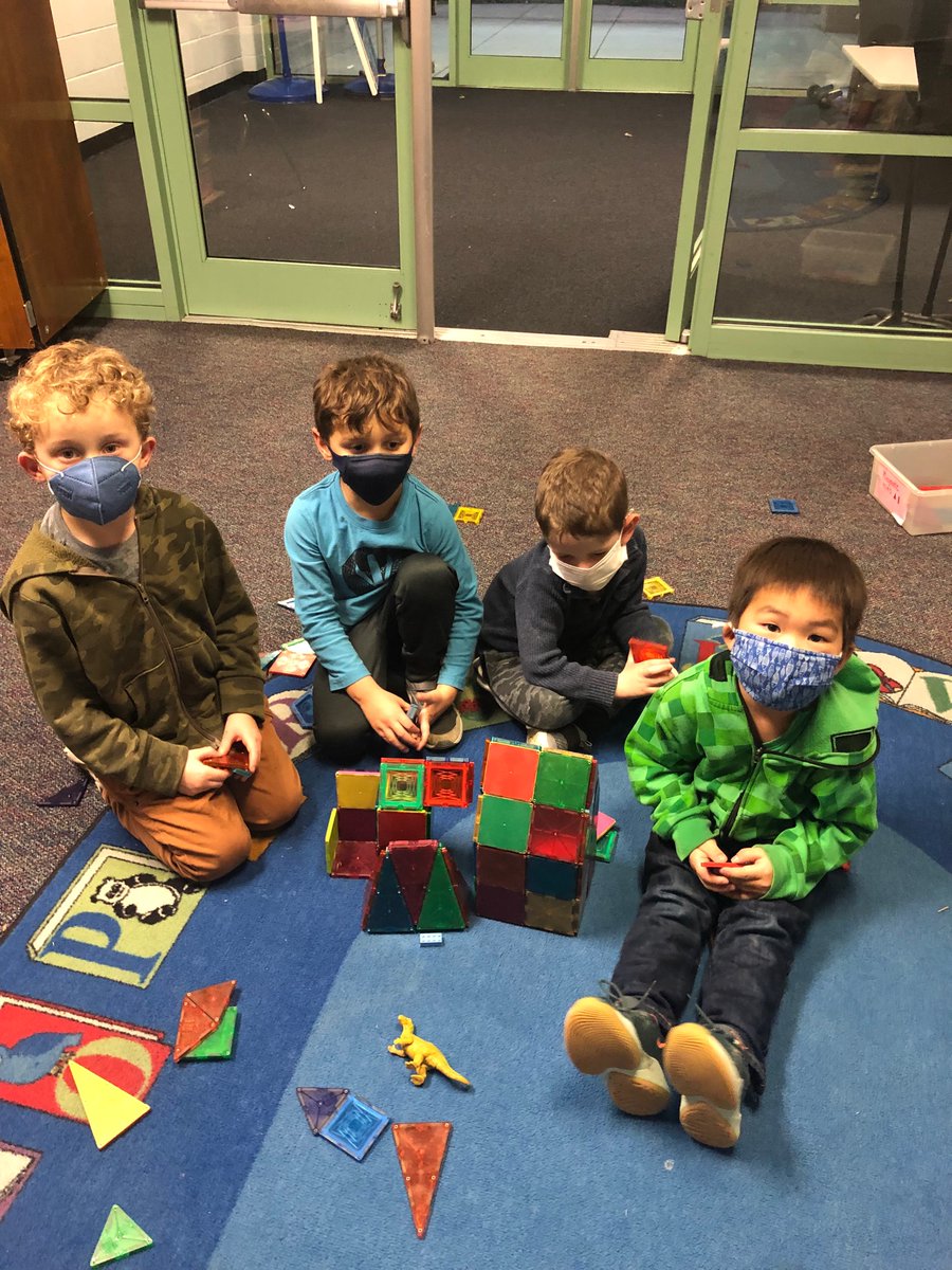 CampbellExtday's tweet photo. Our little engineers! https://t.co/wJDqkhN8ZG