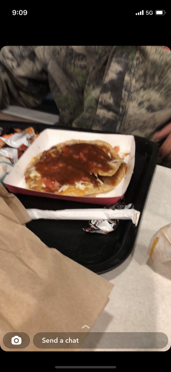 tillbilly's tweet photo. Ahhh the good ol days back when it was worth while to go get a mouth watering Mexican pizza ❤️🤤🤤@tacobell BRING IT BACK https://t.co/YSMQJw34H3