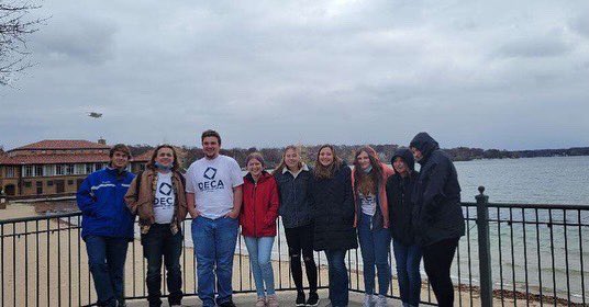 CHSCougarsDECA's tweet photo. Our officer team got the amazing opportunity to collaborate with Badger Deca! We finished the day at Inspired Coffee and Lake Geneva Clue Room! This was a very fun day learning about leadership, SBE, and ways to improve our Deca chapter. 🔹▫️🔹▫️ https://t.co/MhwyrHePeZ