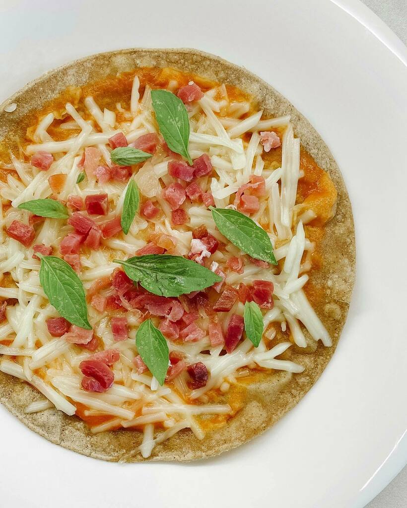 🍕Pizza integral express🍕

Hace poquito me escribieron desde @tortillas_nagual para hablarme de sus tortillas de maíz. Me enviaron un lote con varias tortillas de las que elaboran para probar. Con las tortillas integrales hemos preparado esta receta q… instagr.am/p/CWdrTGEDE31/