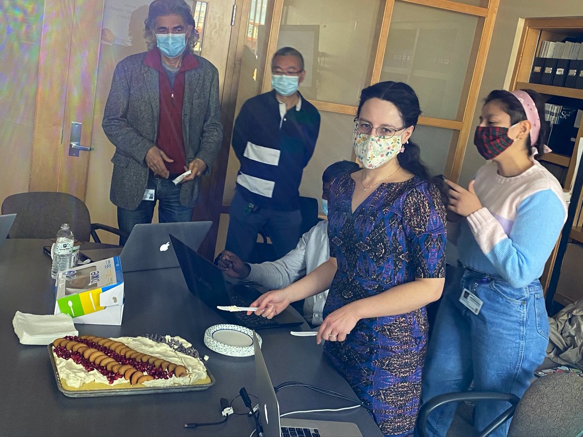 weldeiry's tweet photo. Wishing #eldeirylab member Ash @AshDoesResearch a happy birthday during lab meeting; cake prepared by Dr. Anna Louie @Brownsurgical 
@AttilaSeyhan @shengliang15 @LanlanZhou @BrownUPathoGP 
@BrownUCancer @BrownMedicine @RIHospital @MiriamHospital @JSandersPhD @amandamjamieson https://t.co/n715b8VNCO