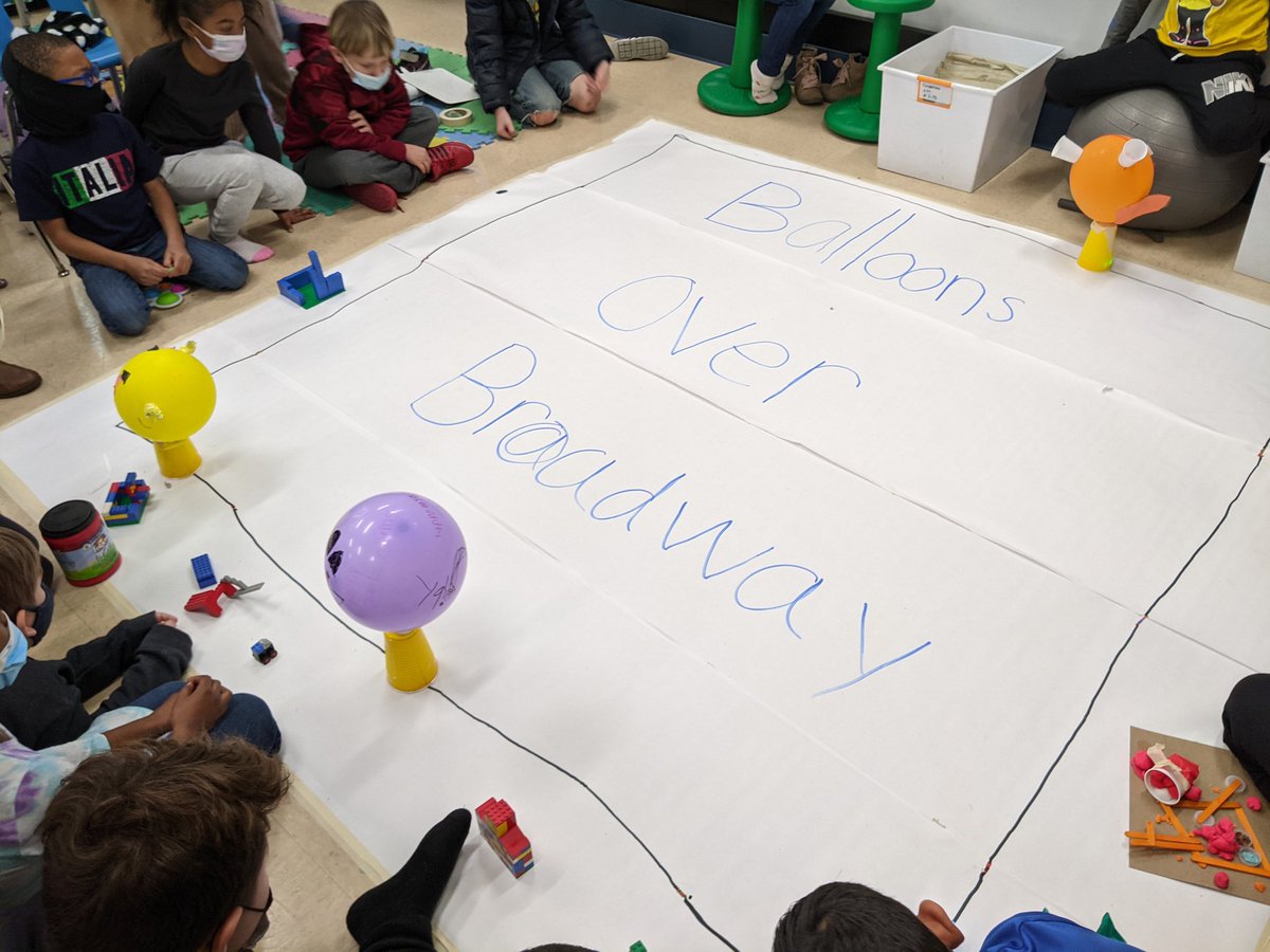 Here we go!!! Our Balloons Over Broadway parade is underway! #wyproud #ozobots #balloonsoverbroadway <a href="/JollyTechCoach/">Donna Meeks: Technology Integrator</a>