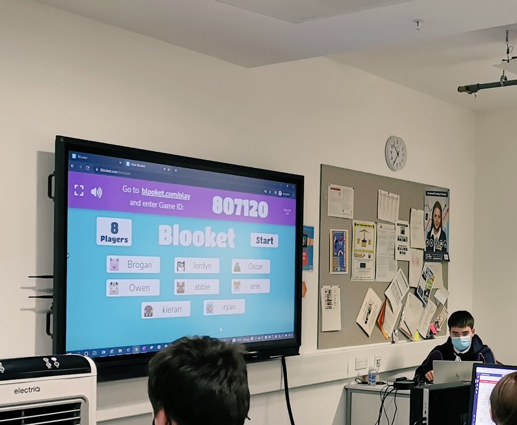 MarrBusiness's tweet photo. 💷 Higher and NPA Accounting students were the 'Teacher for the Day' 🙌🏻 they created mini lessons on key terms complete with quizzes /plenaries to test out the class. Well done everyone, really enjoyed your presentations 🎉 #StudentsLeadingLearning @MarrColOfficial https://t.co/FUZbHcitKj