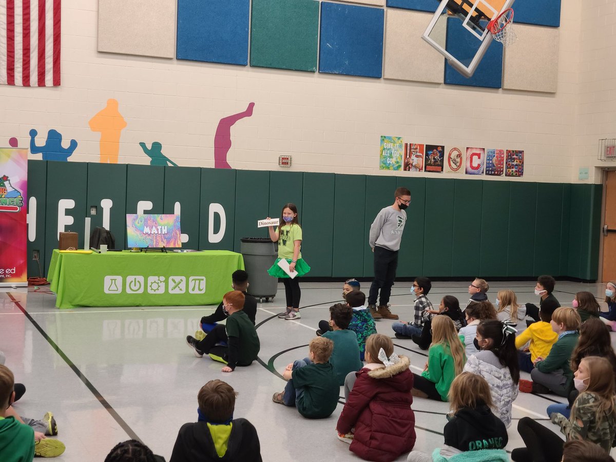 SarahD984's tweet photo. The Magic of Science.. part 2  @NFSquirePride @NorthfieldPta  I see @MrKyleCohen volunteering today. https://t.co/cOEeUrRwJL