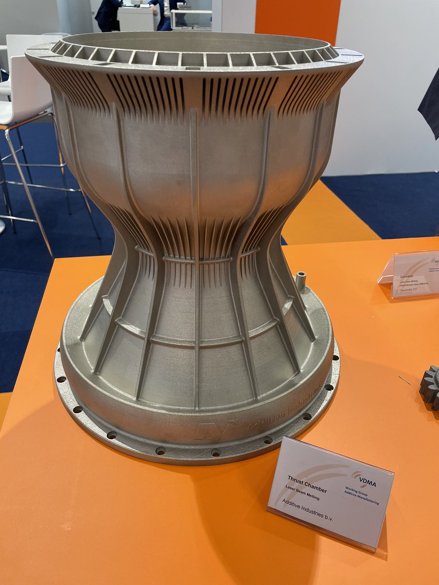 MarkHeelis's tweet photo. Really enjoyable second day at @formnext_expo - great to talk to teams from @WaylandAdditive Solukon @AeniumE @MX3D_AM @addiblast @PPG and @Prusa3D https://t.co/mwfhSwZ2zi