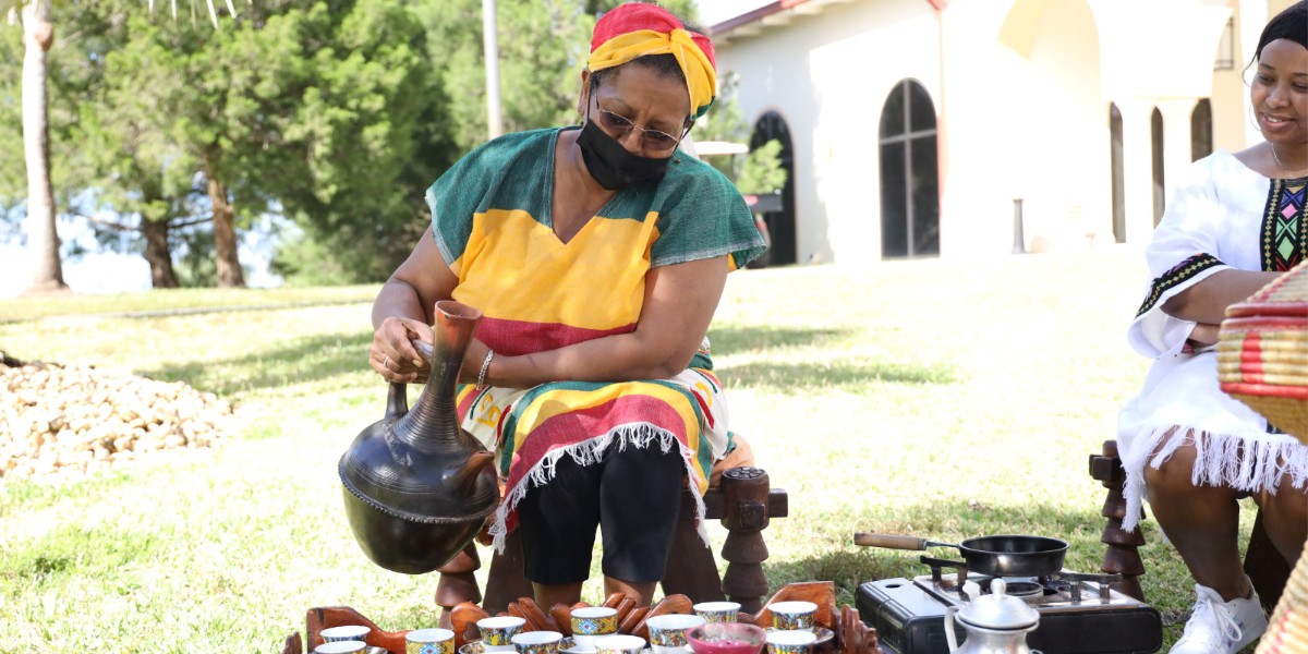 SaintLeoUniv's tweet photo. This week, we celebrated #InternationalEducationWeek. The Center for Global Engagement, the Intercultural Student Association, and Dining Services presented workshops, webinars, and culinary experiences to spotlight our students who represent over 100 countries around the world! https://t.co/iZVv7nL5wA