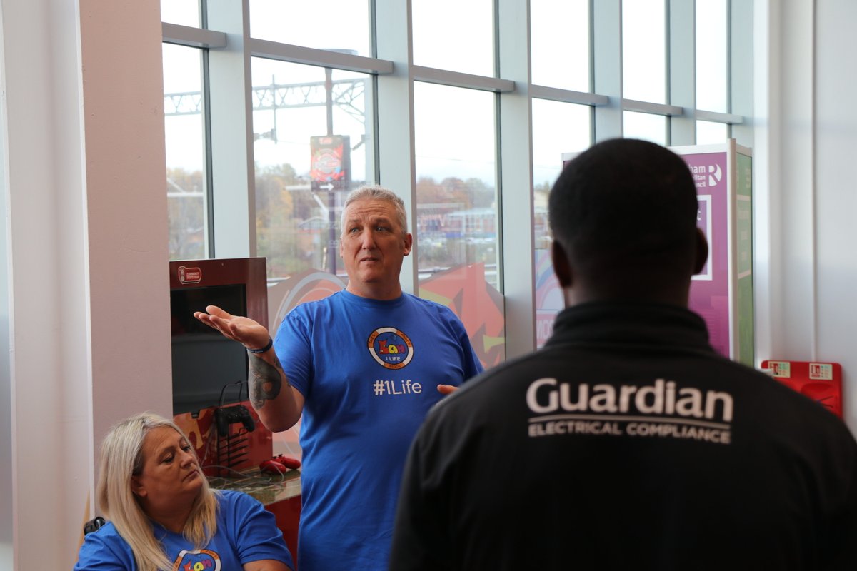 RUFC_CT's tweet image. 🤝 | We are delighted to be supporting @RotherCurrent's #SignUpForSam campaign. 🙌

Freddie Ladapo (@Ladapo9) and Tolaji Bola (@TolajiBola) represented the club's support yesterday at the New York Stadium🔴⚪

Sign the petition today to save lives. ⬇️
change.org/p/rotherham-me…