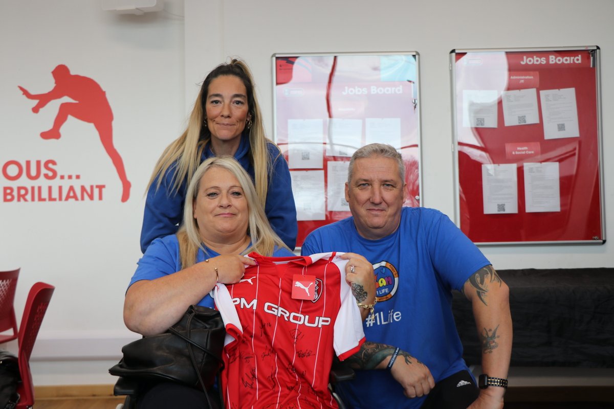 RUFC_CT's tweet image. 🤝 | We are delighted to be supporting @RotherCurrent's #SignUpForSam campaign. 🙌

Freddie Ladapo (@Ladapo9) and Tolaji Bola (@TolajiBola) represented the club's support yesterday at the New York Stadium🔴⚪

Sign the petition today to save lives. ⬇️
change.org/p/rotherham-me…