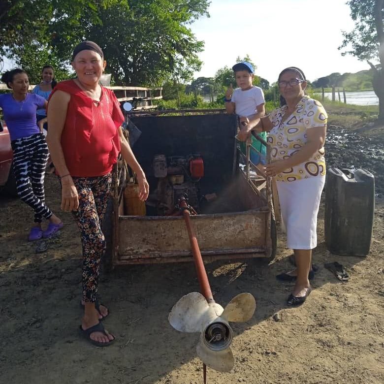 #BuenasNoticias Alida Herrera, candidata del Gallo Rojo a la alcaldía de Arismendi, diseña motor fuera de borda con tecnología popular #HayAlternativa 

Conoce más detalles en #TribunaPopular 
prensapcv.wordpress.com/2021/11/19/ali…