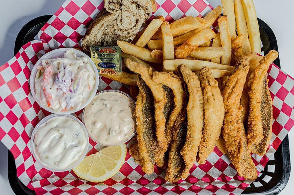 BarSpanky's tweet photo. Don't forget about Spanky's delicious Fish Fry Friday! The best fish in the area, stop by for some live music tonight and a delicious fish fry!
- $10/$13 - 2/3 Piece Icelandic Cod Basket 
- $13/$17 - 3/6 Piece Lake Perch Basket 
- $19 - Combo Basket, (3 Cod, 2 Perch) https://t.co/toxRhzmy5i