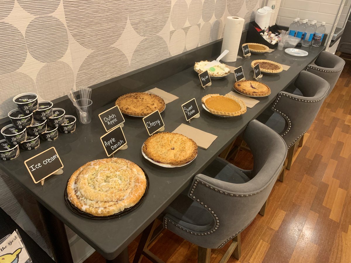 AltaSurf's tweet photo. Our pie night was a sweet success! Thank you to everybody who stopped by! https://t.co/lW2onh0QBq