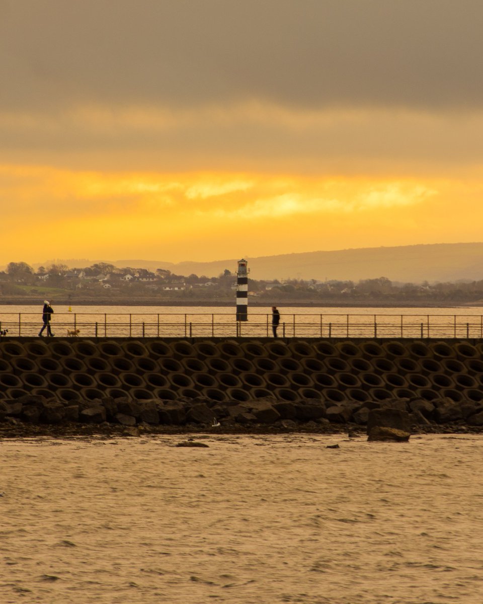 BrendanOBrienIE's tweet photo. 📍Salthill, Galway

It's been absolutely ages since I took the camera out for a stroll on the Prom. Luckily what started as a completely overcast morning briefly turned into a stunning sunrise. Have a great weekend everyone! 

#VisitGalway #WildAtlanticWay #Galway https://t.co/miaxiQXoQW