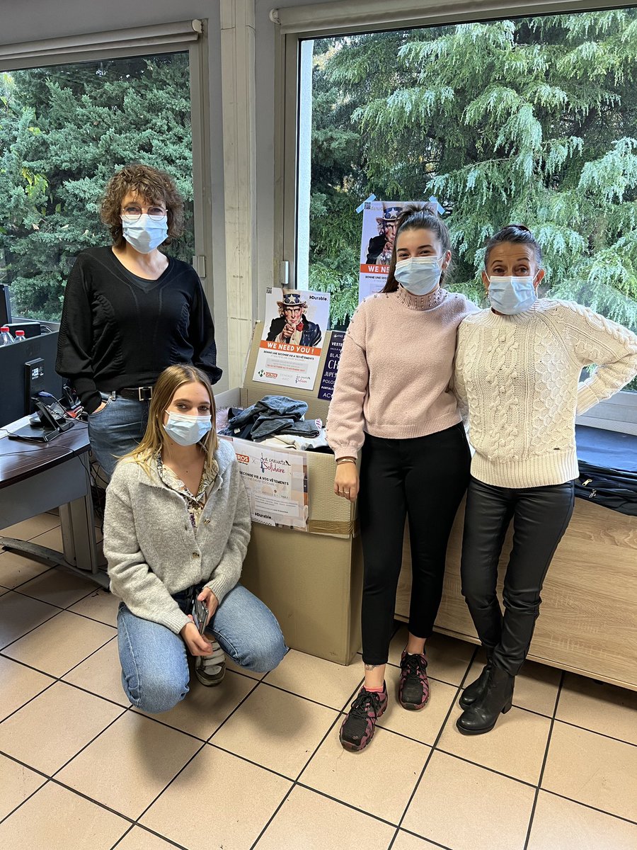 h_ducros's tweet photo. Clap’ de fin de notre première collaboration solidaire ! 🎬

Nos équipes ont fait don de leurs vêtements à la @LaCravateSolidR , une association qui accompagne et favorise l’accès à l’emploi des personnes dans le besoin 💪🏼 

536 kilos de vêtements collectés ! 🤩 

Bravo à tous 👏🏼 https://t.co/pBZHN4VXEb