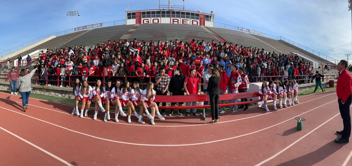 BelAirHigh's tweet photo. Celebrating the #Classof2022 https://t.co/UZLWUhuXf3