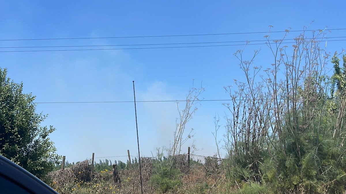 #Rancagua Bomberos da Alarma de Incendio Forestal Ruta H-30 / Fundo la Granja Frente a Parque Safari Unidades B-8 H-1 Z-6 B-2 B-3 B-6 <a href="/infoemerancagua/">información emergencias Rancagua</a>
