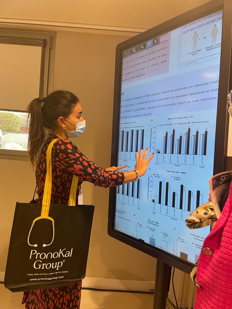 ag_izquierdo's tweet photo. 🟢🟢 Congreso #SEEDO2021 🟢🟢

Participación de #EpiEndoNut en la sesión de pósters

Importancia del papel de la #epigenetica en comorbilidades de la #obesidad y enfermedades infecciosas
➡️ #colorrectalcancer #VAT 
➡️ #ACE2 #COVID19 #SARSCoV2 

@SociedadSeedo @CIBER_OBN https://t.co/xR7PRue9AX