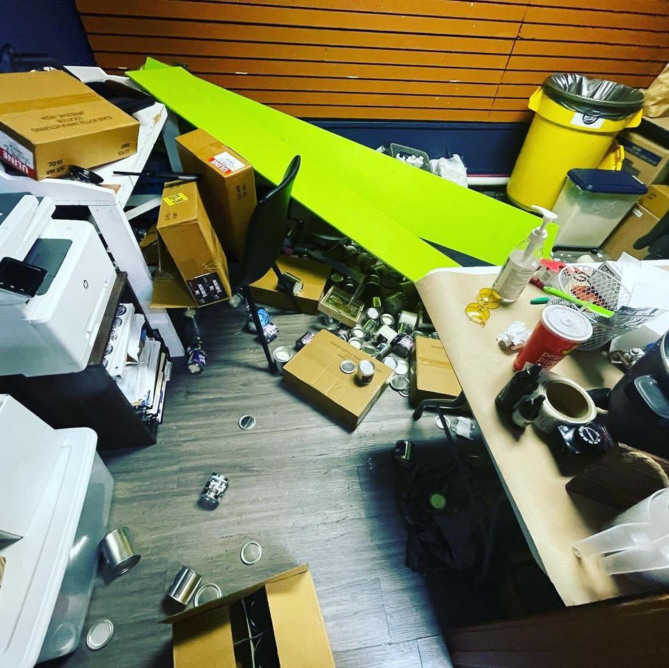lecheazulco's tweet photo. THREAD: Last weekend, everything literally came crashing down upon us. Months &amp; months of work &amp; thousands of dollars worth of candles were destroyed when shelves collapsed in our new shop. We wondered if it was time to simply close our doors for good. #mcallen #rgv https://t.co/s0a6MYdkIG