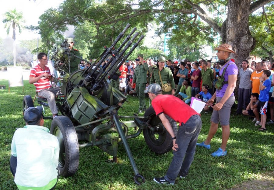 Mañana Día Nacional de la Defensa, los estudiantes en las universidades se preparan para realizar el Bastión Estudiantil Universitario. #CubaVive se prepara y defiende #SomosContinuidad <a href="/CubaMES/">MES</a> <a href="/UJCdeCuba/">UJC de Cuba</a> <a href="/DiazCanelB/">Miguel Díaz-Canel Bermúdez</a>