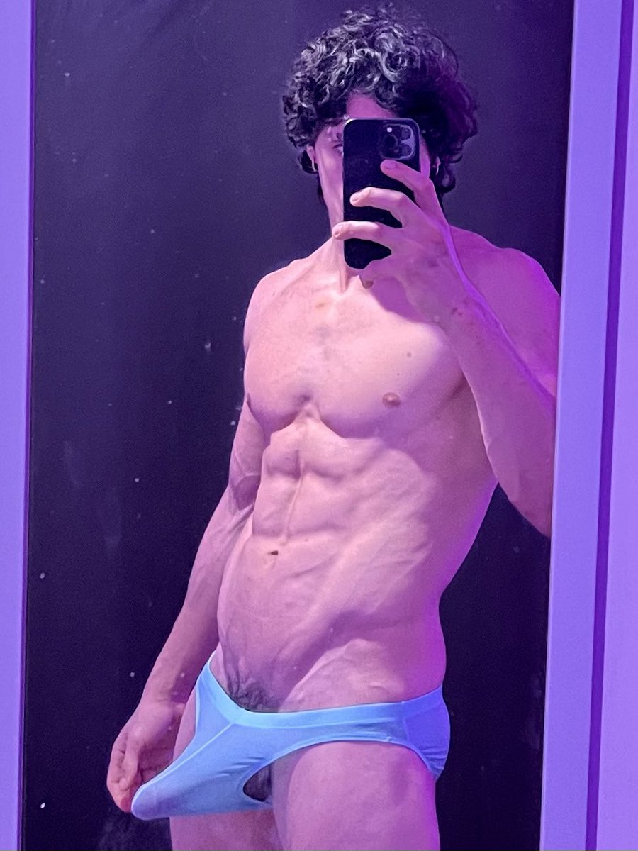 Santa D is cuming 💦 