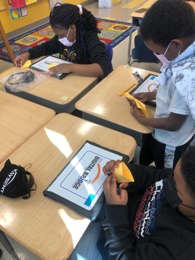 SDMitchell61's tweet photo. Scholars making Origami Cups #STEMtopia180 @APSTAGAcademy @TAGThinkTank. a @TAGMsRackston https://t.co/FNIO4OQJ6m