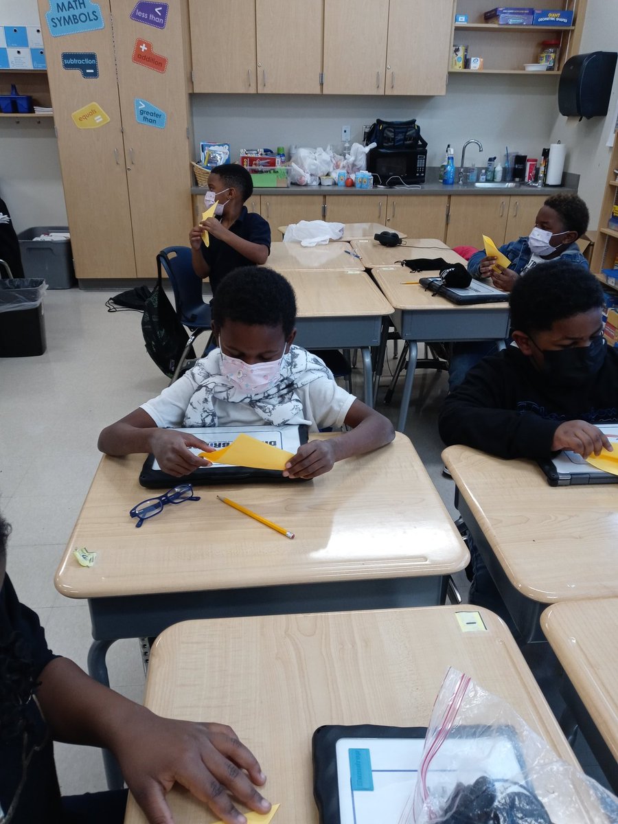 SDMitchell61's tweet photo. Scholars making Origami Cups #STEMtopia180 @APSTAGAcademy @TAGThinkTank. a @TAGMsRackston https://t.co/FNIO4OQJ6m