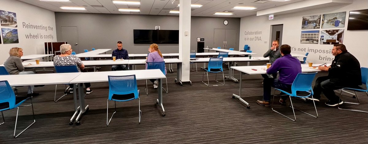 ECIbuild's tweet photo. It's the season of giving thanks, and we're grateful to our team members for their hard work to deliver operational excellence every day! In the spirt of Thanksgiving, we celebrated early with catered breakfast in our offices and jobsites!
#ECIBuild #officeculture #teamwork https://t.co/qzxuyzLk7l