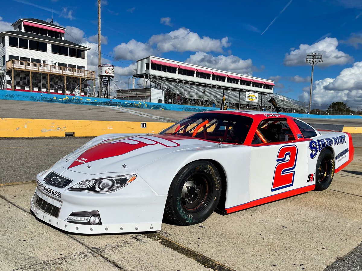theoneNonlyJKD's tweet image. Few photos from testing yesterday @SNM_Park. First time at this track and the banking is no joke! Can’t move my neck today 😂 Race day is next weekend for the #ThanksgivingClassic. 🏁