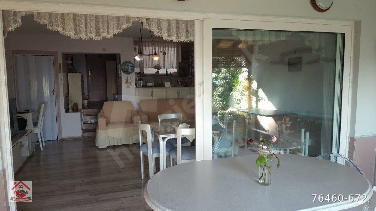 siteilanlar's tweet photo. 📍Beylikdüzü Sahil Mahallesi Denize Sıfır Satılık

👤NAZLI ÇİFTCİ
📌ÇİFTCİ GAYRİMENKUL
📞0552 760 95 70

#️⃣ İlan No: #1003850
ℹ️ https://t.co/GB6p8TsRGj

#emlak #daire #satilik #kiralik #esenyurt #beylikdüzü #beylikduzu #büyükçekmece #istanbul #realestate #turkey #avcılar #arsa https://t.co/0PtTxNfD2O