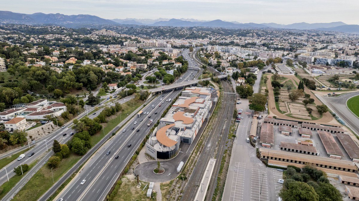 Aeris, la première station d’épuration à #énergie positive de France, a été inaugurée ce jour à <a href="/VilledeCagnes/">Ville de Cagnes-sur-Mer</a> 🥇♻️

Ce projet méritant bien + que 280 caractères, on vous en parle davantage sur LinkedIn. Et au passage, on vous explique pourquoi on est fiers d’y avoir contribué 😉
