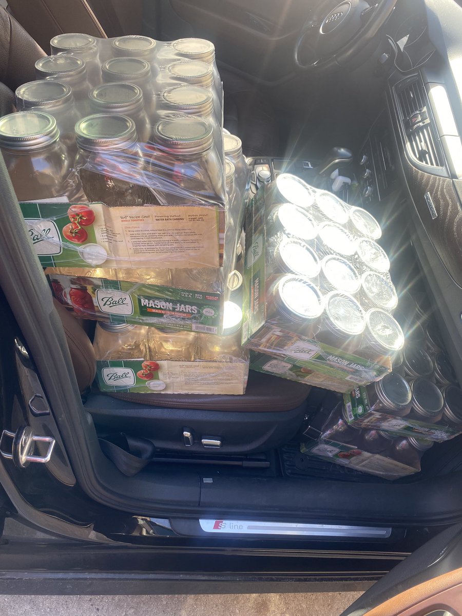 NaturalPhormula's tweet photo. I think it’s time for a Ball Mason Jar Partnership 😅🥶

https://t.co/CoLVdW1UmX 🙏🏽🖤💛 https://t.co/Rrskd1C4Jt