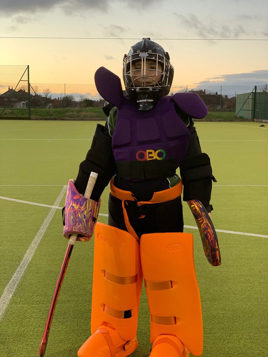 AKSSport's tweet image. Thank you to our Yr11 hockey keeper Cam M for giving up his time tonight, to coach our newest Prep School hockey keeper, Katie W #passingontheknowledge @AKSSchool