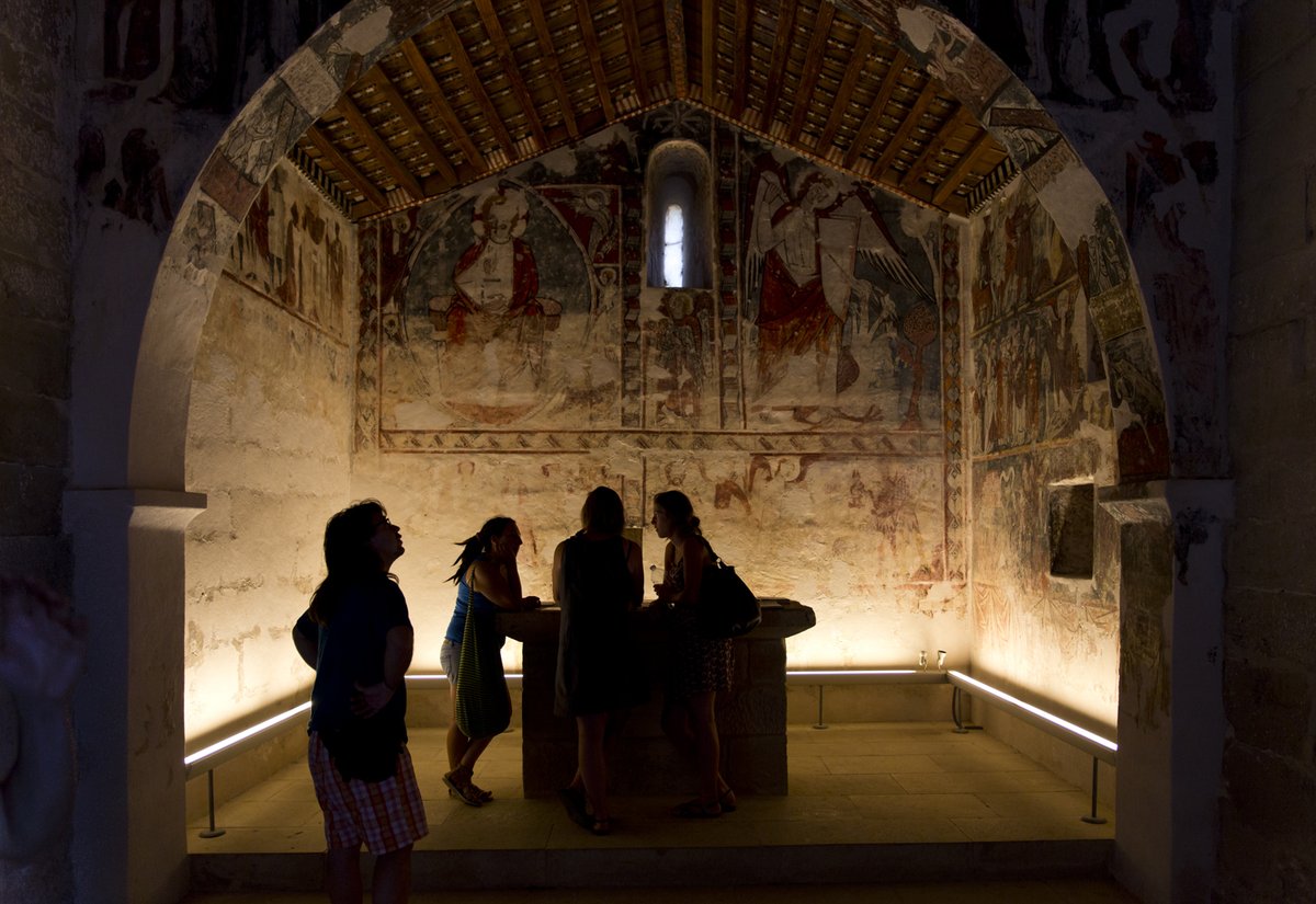 aragonturismo's tweet photo. El Juicio final de #Barluenga (Huesca)
La ermita románica de S. Miguel sorprende con sus espectaculares pinturas murales de los siglos XIII y XIV que representan el Juicio Final, y su delicado artesonado de madera.
@HoyadeHuesca @RomanicoEspana @AstrolabioR https://t.co/riquGJEoGG