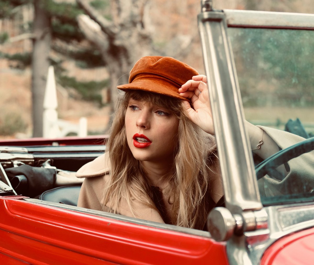 taylornation13's tweet photo. One week of Red (Taylor’s Version) and we’re still all too unwell ♥️ Which song have you been crying to the most? 🥲 https://t.co/4JVFoIph1o https://t.co/FuPobo3Qe7