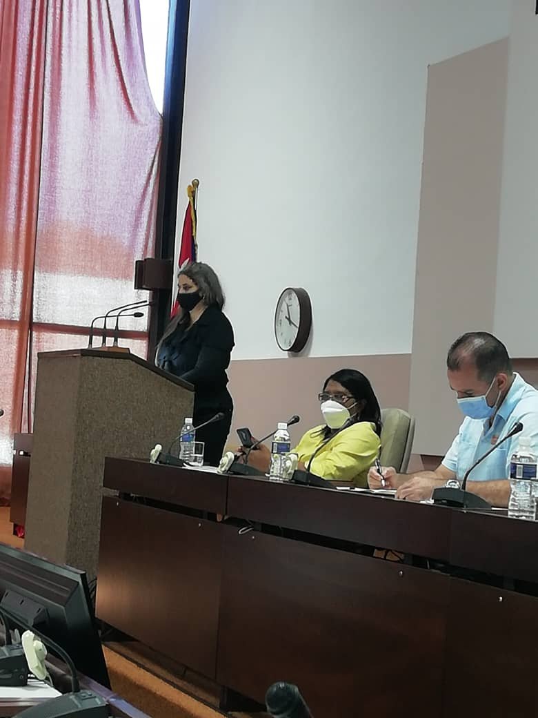 PapasCoSA's tweet photo. Presencia de @Papas_Co en el Encuentro de Mujeres Directivas de @coralsacuba con una ponencia sobre los niños sin amparo familiar que generó amplia sensibilidad y debate.
@ManuelSobrinoM
@DiazCanelB 
@minalcuba 
@CubaVive2021 
@ponlecorazoncu https://t.co/jKqVdk52Si